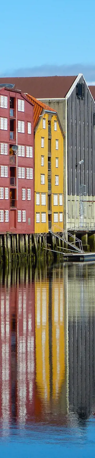 Die Königsstadt Trondheim zu Fuss erkunden
